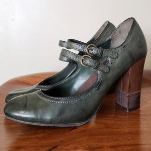 American Eagle Olive Heeled Shoes